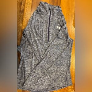 Under Armour top